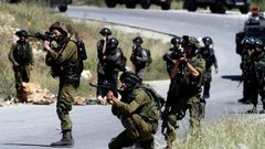 الاحتلال يصيب العشرات بالاختناق خلال مواجهات في دير نظام