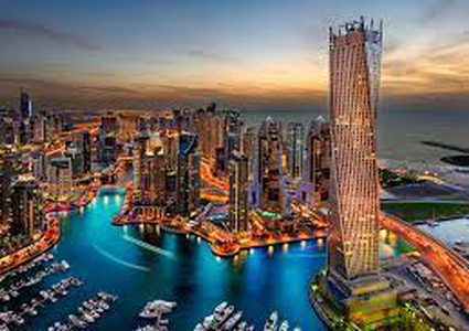 الإمارات تعتمد نظام عمل أسبوعي جديد بـ4 أيام ونصف