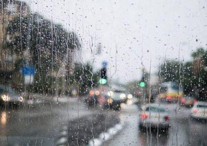 الطقس: يستمر تأثير المنخفض الجوي وتساقط الأمطار