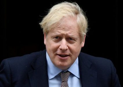 استطلاع: شعبية جونسون تنخفض إلى أدنى مستوياتها