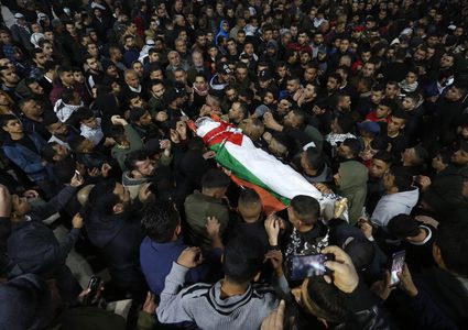 تشييع جثمان الشهيد أبو عياش في بلدة بيتا جنوب نابلس