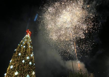 بلدة الزبابدة جنوب جنين تحتفل بإضاءة شجرة الميلاد