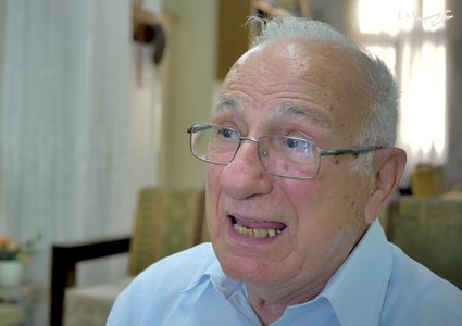 الموت يغيّب الأديب مصطفى مرار