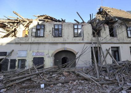 زلزال مدمر يضرب جنوب إندونيسيا وتحذير من تسونامي