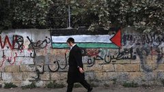 بهدف الاستيلاء: مستوطنون يسيجون قطعة أرض في الشيخ جراح بالقدس