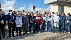 موظفو مستشفى النجاح يطالبون الحكومة بتسديد مستحقات المستشفى