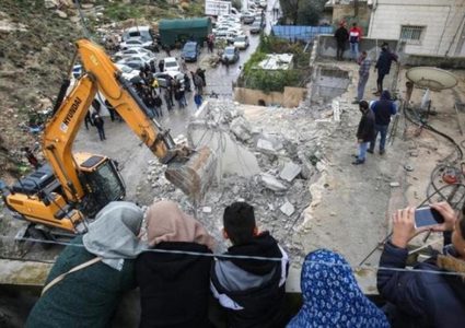 بلدية الاحتلال تخطر بهدم قبة مسجد في بيت صفافا