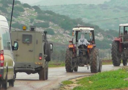 الاحتلال يحتجز جرارا زراعيا في الأغوار الشمالية
