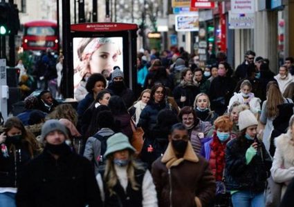 بريطانيا تسجل 12 وفاة بمتحور "أوميكرون"