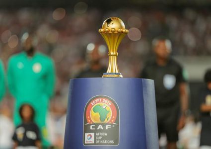 بطولة كأس أمم إفريقيا على حافة الانهيار