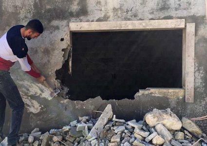 الاحتلال يجبر مقدسيا على هدم منزله في جبل المكبر