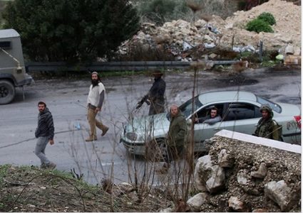 مئات المستوطنين يقتحمون أراضي بلدتي سيلة الظهر وبرقة شمال نابلس