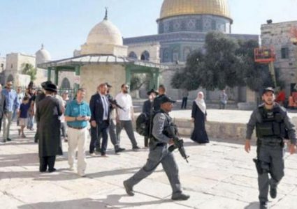 مستوطنون يقتحمون "الأقصى" بقيادة المتطرف فيغلن