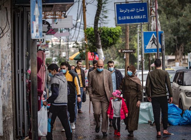 50 حالة حرجة... وفاتان و90 اصابة جديدة بكورونا في غزة