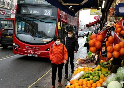 بريطانيا تسجل أعلى حصيلة إصابات يومية بكورونا منذ بدء الجائحة