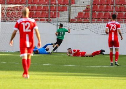 السموع يسقط البيرة بثلاثية والهلال يواصل صحوته في دوري المحترفين