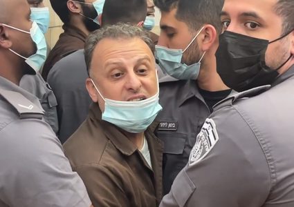 الأسير يعقوب قادري يوجه رسالة للإعلاميين من داخل عزله