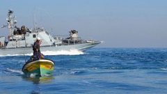 بحرية الاحتلال تستهدف الصيادين شمال قطاع غزة