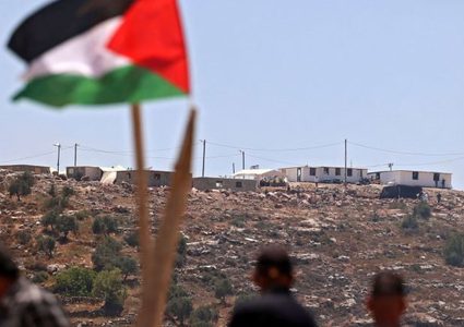 غانتس ينوي توسيع الاستيطان في  بؤرة "جفعات ابيتار" جنوب نابلس