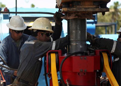 أسعار النفط تستمر في تسجيل المكاسب