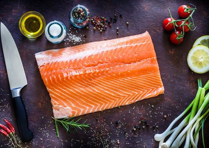 فائدة مدهشة لتناول السلمون