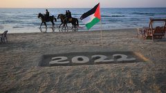 استقبال العام الجديد 2022 على طريقة أهل غزة ومن شواطئها