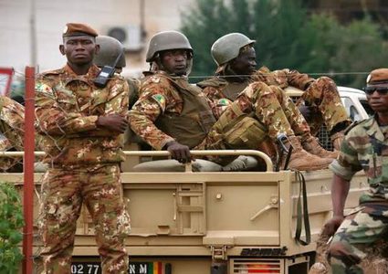 مقتل 4 جنود ماليين في هجوم مسلح قرب الحدود مع موريتانيا