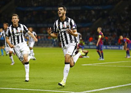 صفقة ثلاثية تدفع موراتا نحو برشلونة