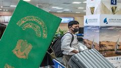 مصر وليبيا تمنعان السفر بالجواز الأخضر