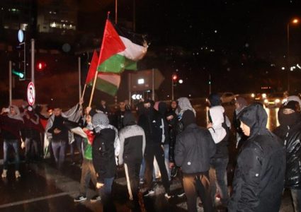 شرطة الاحتلال تقمع تظاهرة دعم وإسناد للأسير أبو هواش في أم الفحم