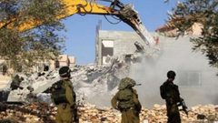 إخطارات بهدم منازل ومسجد ومنشأة في بلدة نحالين غرب بيت لحم