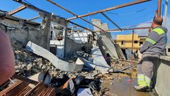 الاحتلال يجبر عائلة على هدم منزلها ذاتيًّا في صور باهر