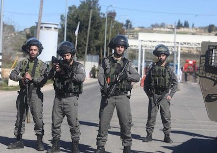 الاحتلال يستدعي مدير مدرسة ومعلمين شرق بيت لحم