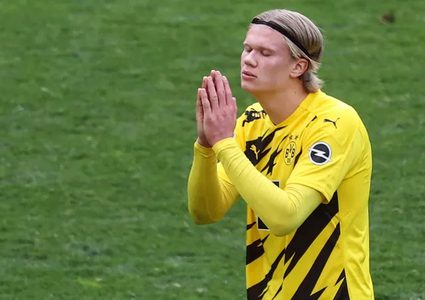 هالاند يشعل الحرب بين لابورتا وبيريز