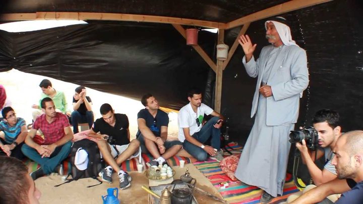 فرض غرامات و"العمل لصالح الجمهور" على شيخ العراقيب "صياح الطوري"