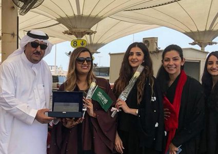 السعودية: نسبة مشاركة المرأة في سوق العمل تضاعفت إلى 35%