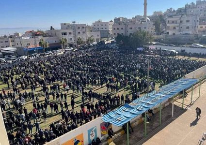 الآلاف يشيعون شهداء لقمة العيش في عقربا