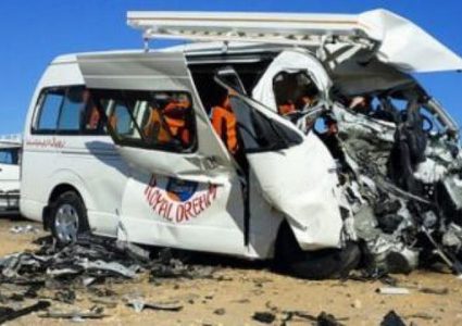 مصرع 16 شخصا وإصابة 18 آخرين جراء حادث سير مروع في مصر