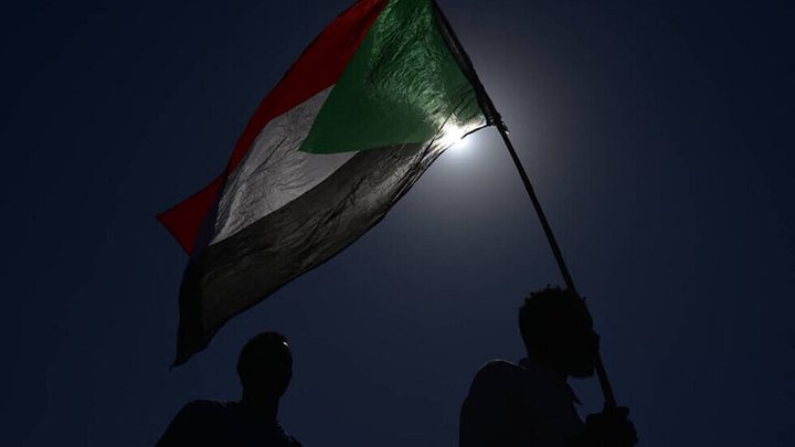 السعودية والإمارات والولايات المتحدة وبريطانيا تصدر بيانا حول التطورات بالسودان