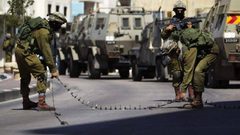 الاحتلال يعيد إغلاق طريق جنين – نابلس