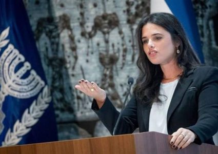 شاكيد تطرح مجددًا قانون “لم الشمل” وسط معارضة “الموحدة”