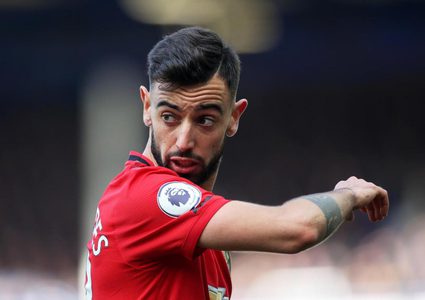 فيرنانديز يرد بقسوة على أنباء ارتباطه ببرشلونة