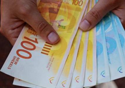 أسعار صرف العملات اليوم الأحد