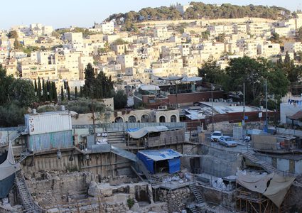 المستشار القانوني لحكومة الاحتلال يؤيد تهجير عائلة سمرين من سلوان