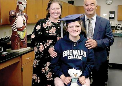 طفلة مصرية عمرها 12 عاما تنهي المرحلة الجامعية في ولاية فلوريدا