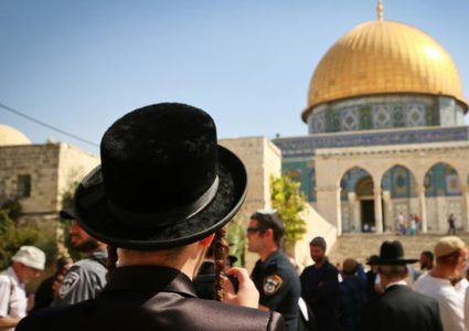 مستوطنون يقتحمون الأقصى بحراسة مشددة من شرطة الاحتلال