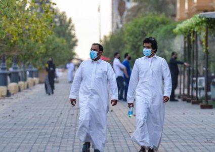 السعودية تسجل قفزة قياسية في الإصابات اليومية بفيروس