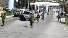 مستوطنون يهاجمون مركبات المواطنين قرب "بيت ايل" شمال البيرة