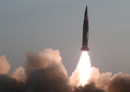 كوريا الشمالية تجري اختبارا صاروخيا