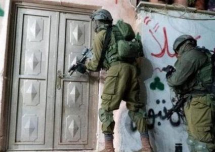 الاحتلال يداهم منزلين في بلدة جبع جنوب جنين